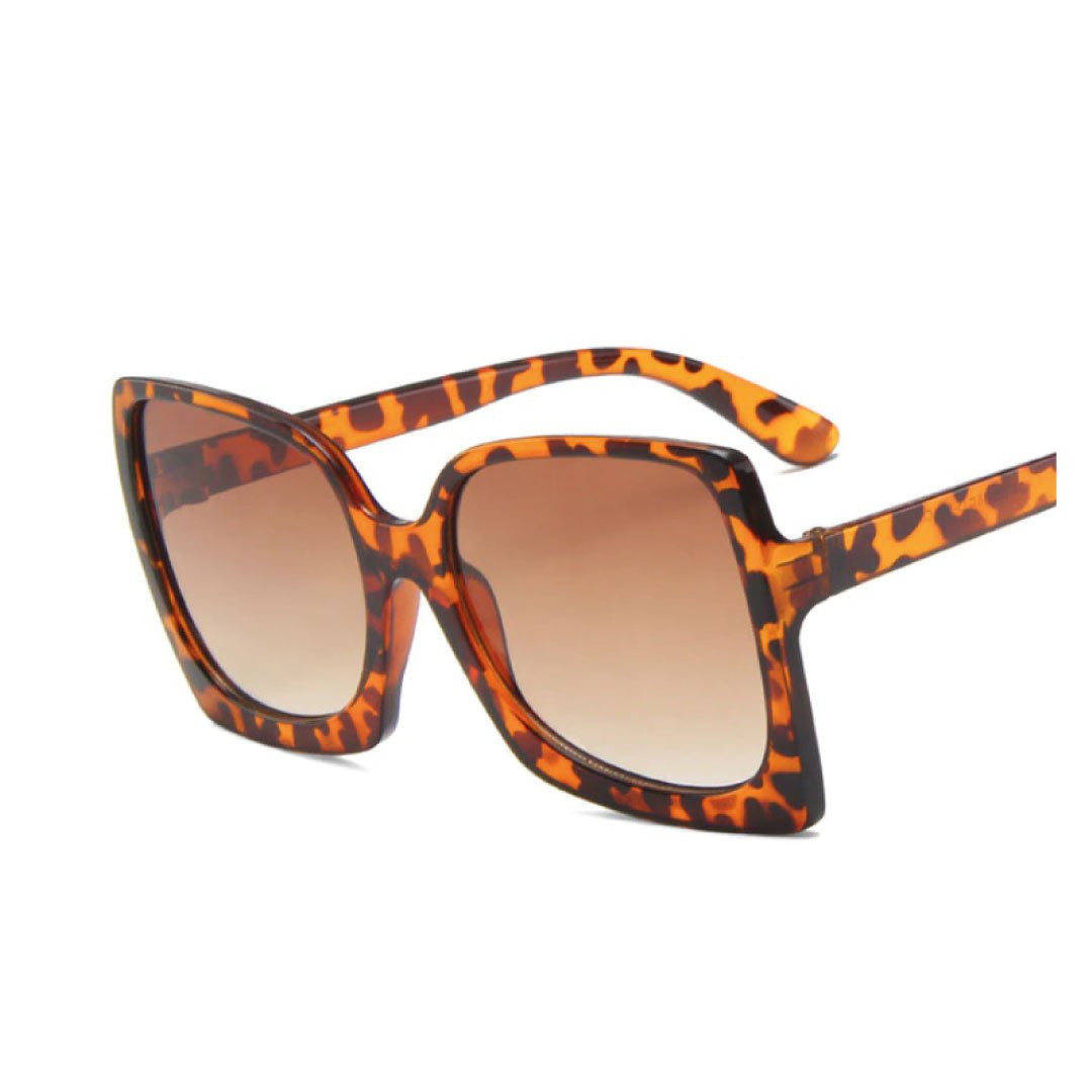 Athina Oversized Square Sunglasses – Retro Aesthetic UV400 Shades
