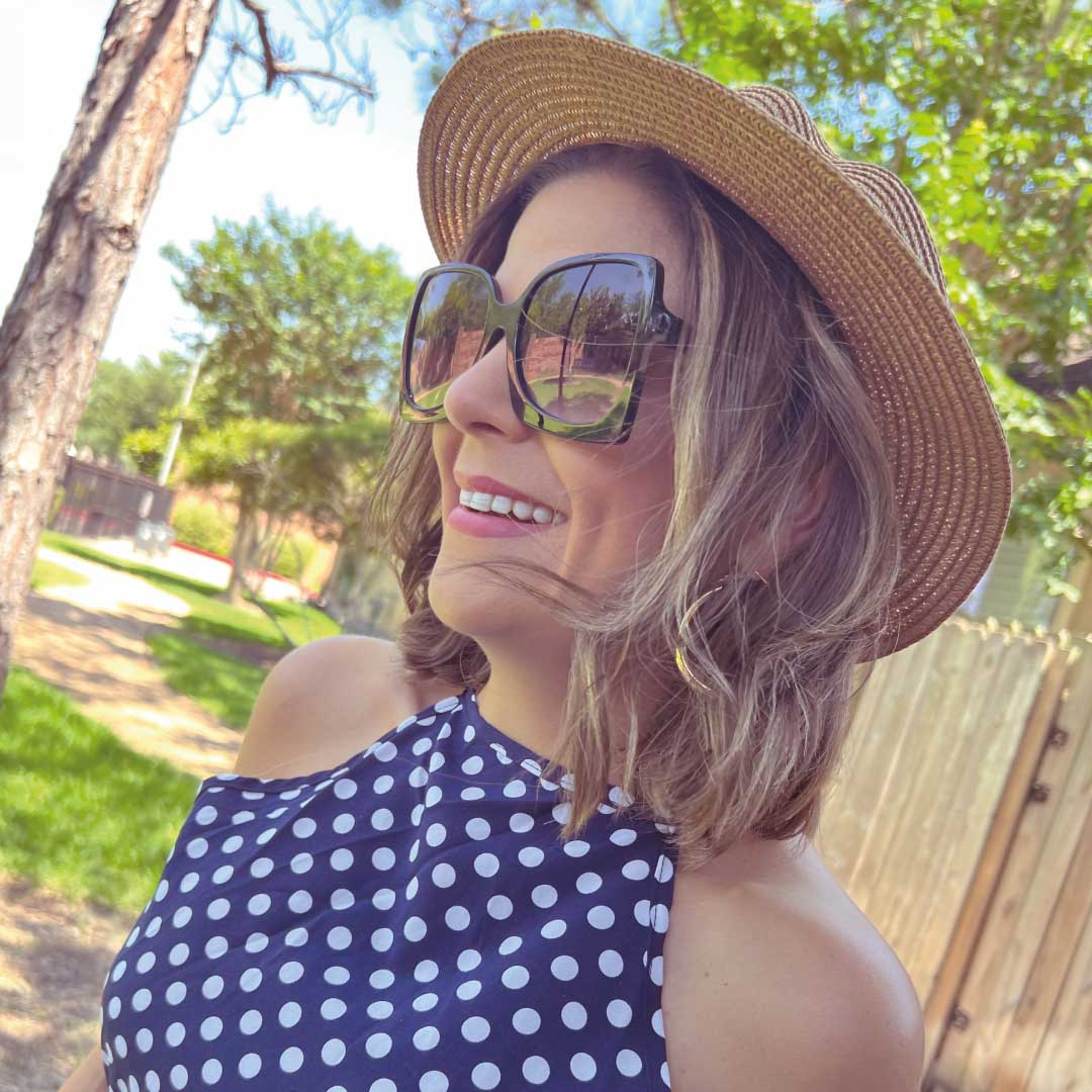 Athina Oversized Square Sunglasses – Retro Aesthetic UV400 Shades